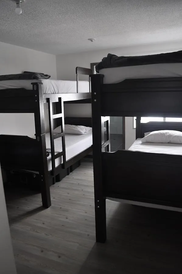 Hostal Cattleya מדיין 0*,