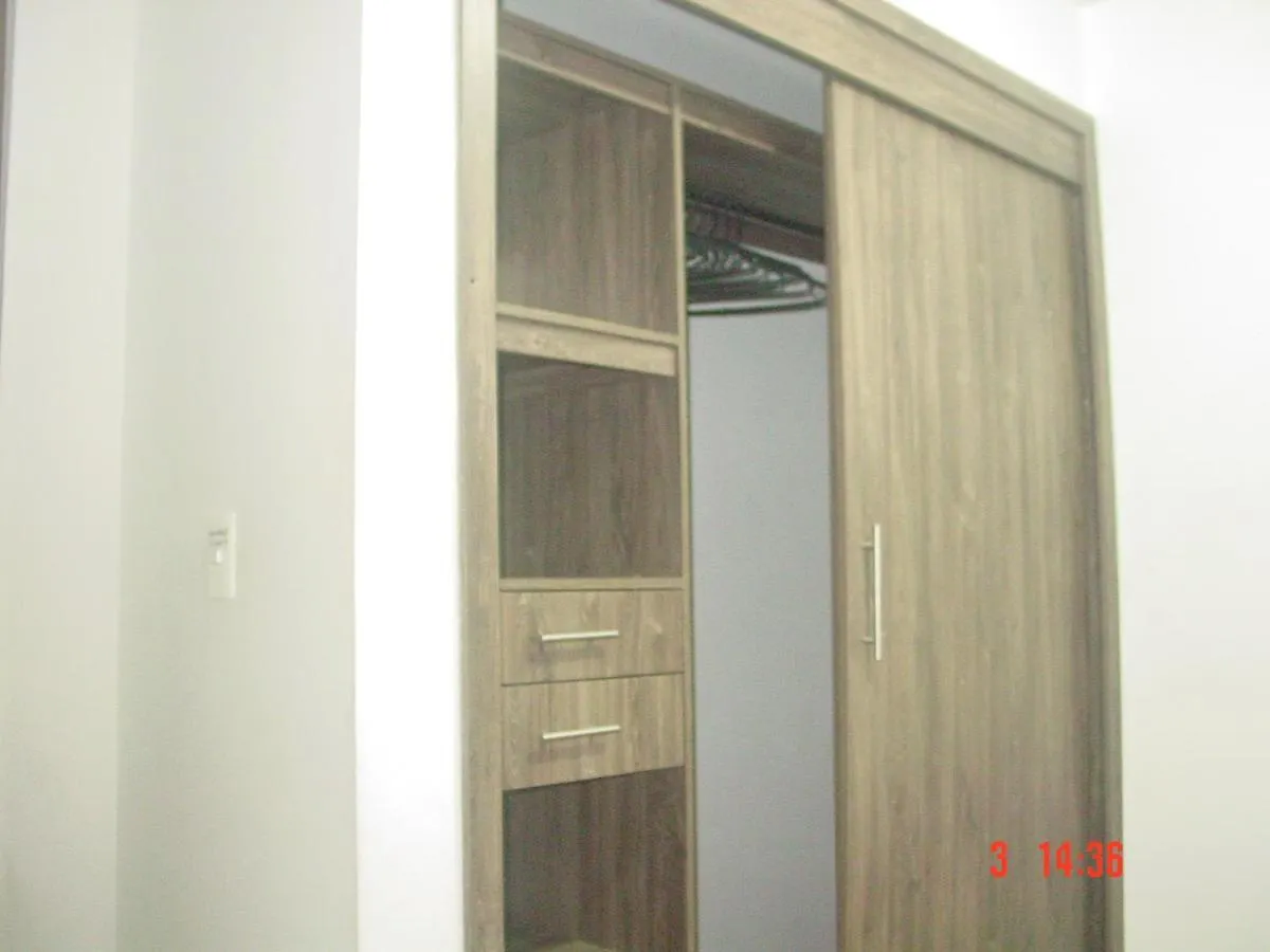 Hostal Cattleya מדיין 0*,